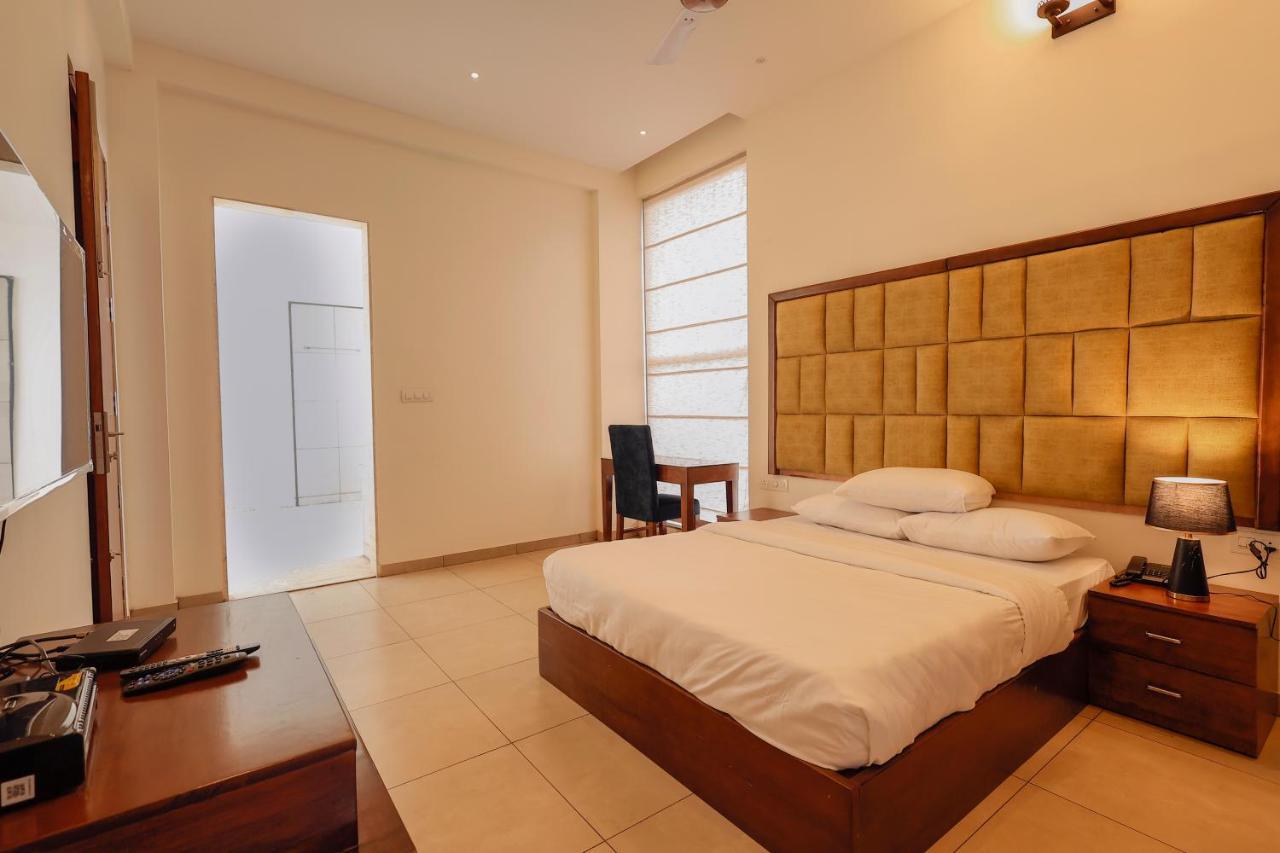 Falcon Suites Whitefield バンガロール エクステリア 写真